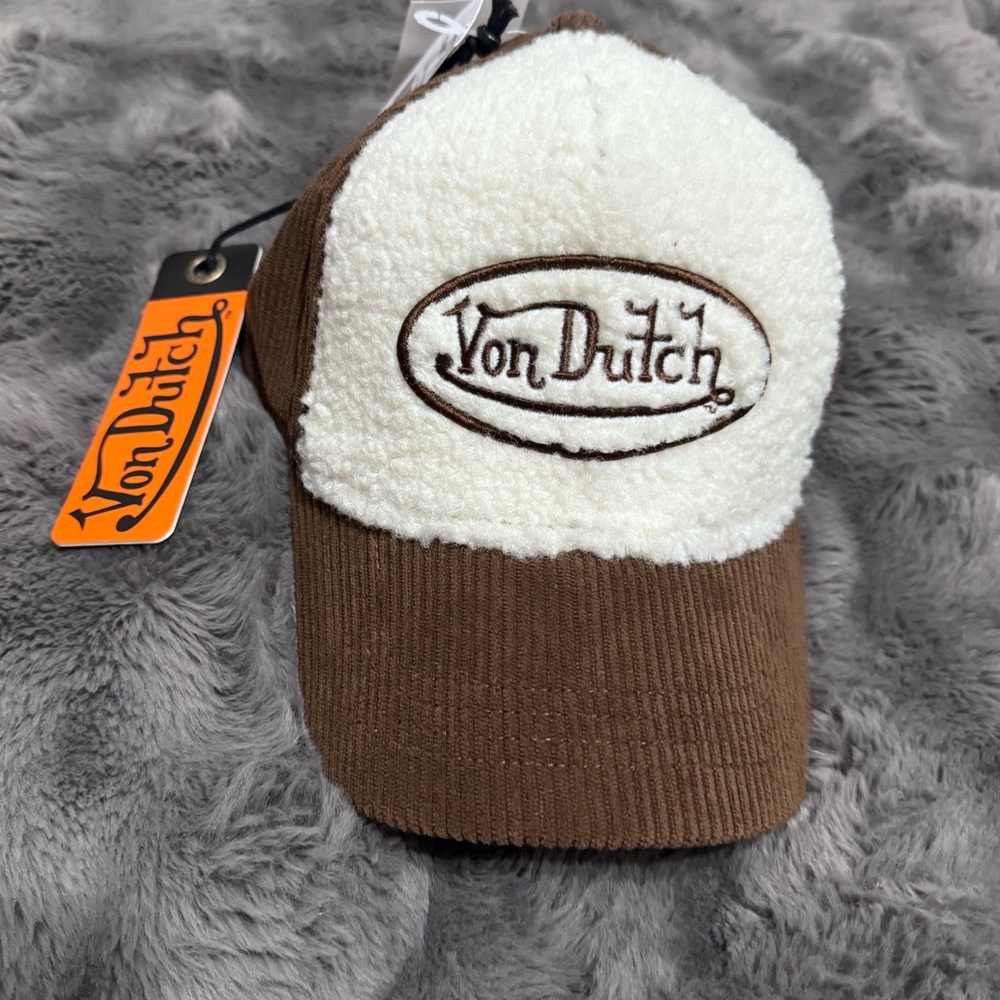 Von Dutch NWT! Shearling Brown Corduroy Trucker Hat